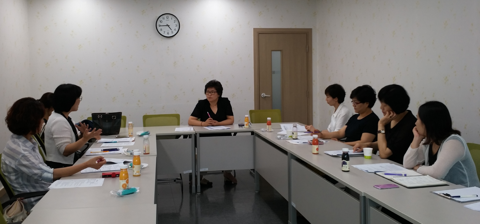 8월 기초정신건강증진센터 중간관라자 회의