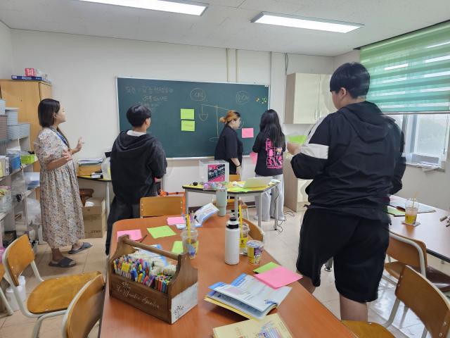 스마트폰 사용장애 개입 프로그램 운영(3회기)