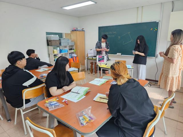 스마트폰 사용장애 개입 프로그램 운영(4회기)